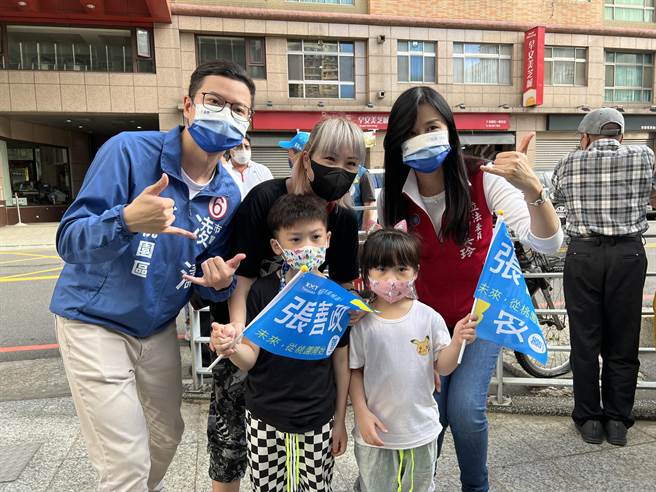 凌涛今举行竞选总部成立茶会选择不造势、不动员、不搭设舞台、不设置竞选总部干部的创新做法。(蔡依珍摄)