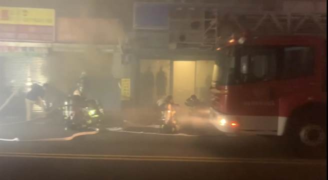 景美夜市旁的铁皮屋发生火警。（翻摄画面）