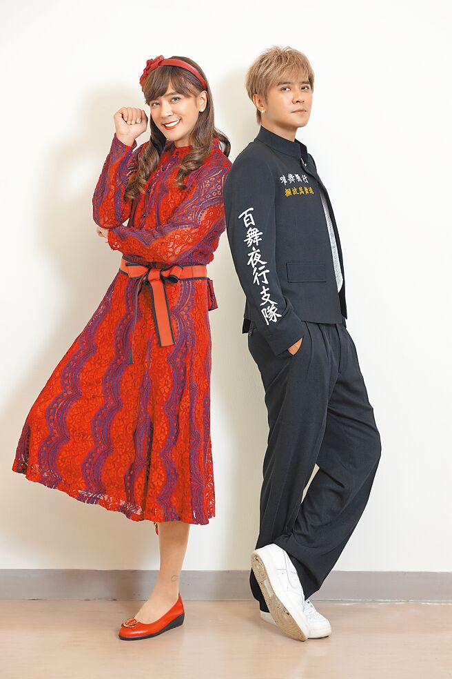 小猪（右）昨邀分身「朱碧石」担任演唱会嘉宾。（宽宏娱乐X无惧国际娱乐提供）