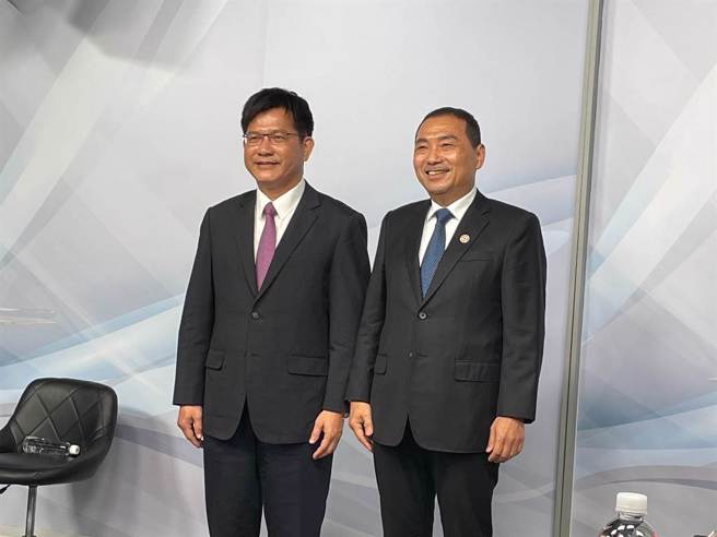 针对两岸问题，侯友宜认为只要双方释出善意，都可以用平等、尊严的方式把两岸关系好好处理；林佳龙则强调对岸交流必须是在国家主权、安全不可妥协下进行。（叶书宏摄）