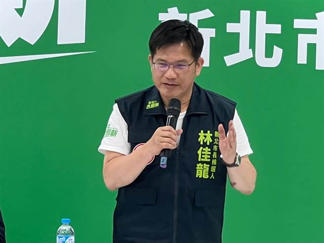 林佳龙推出「老新北、换新厝 危老都更一坪换一坪」政策。（王扬杰摄）