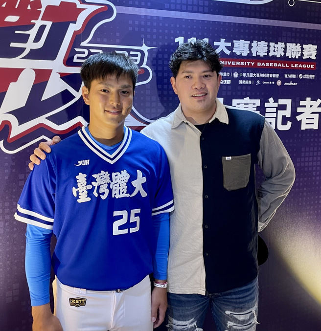 宋家豪（右）与永田飒太郎。（毛琬婷摄）