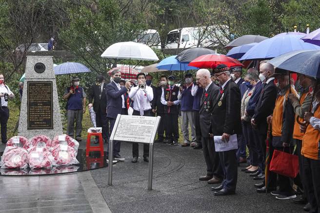 新北市金瓜石山區的「國際終戰和平紀念園區」13日舉行二戰受難戰俘追思會。（黃子明攝）