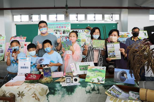 嘉义县2022「感恩土地．感谢农民．谢谢食物」食农教育博览会今在鹿草国小盛大举行，共有17校展现教学成果。（嘉义县政府提供／吕妍庭嘉义传真）