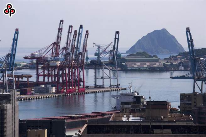 据统计，近月以来我国外销订单已翻黑，而劳动部今天公布的2023年第一季人力需求调查指出，预计净增加5.1万人，其中制造业为1万8143人、为近3年同期最低。（报系资料照）