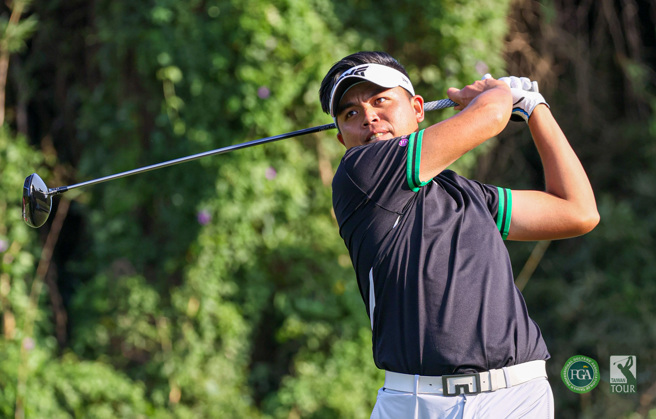 刚从亚巡赛埃及站回国的洪健尧，在苙亿公开赛表现依旧稳健，首回合以66杆暂并列第1（TPGA提供）