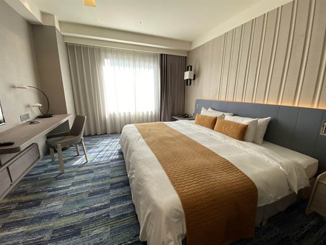 敏盛智医城」一号馆9至15楼客房楼层的「盛云康寓」，已开始试营运。(洪凯音摄影)