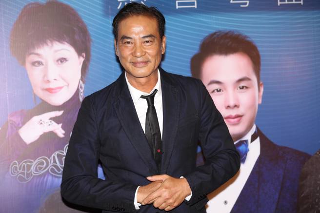 任达华出席金鸡奖，状态绝佳。(图/微博)