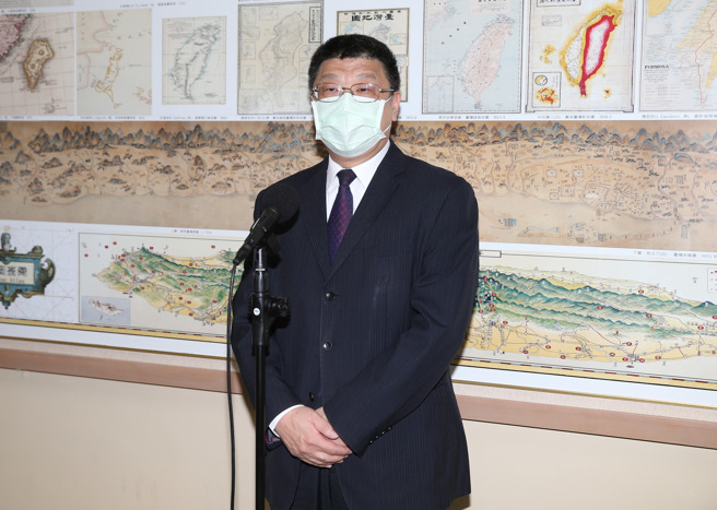 對於台鐵傳出有司機員毒品檢驗呈陽性，且至今仍維持司機員身分並未並吊照，台鐵局長杜微16日在立法院表示，該司機員6月尿檢發現陽性後，立刻進行2次檢驗，但呈陰性反應，目前該員已調內勤，從檢驗陽性開始到現在都沒有開車。（姚志平攝）