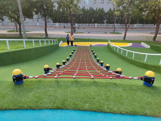 金瓜鼠乐园的攀爬网。（周丽兰摄）