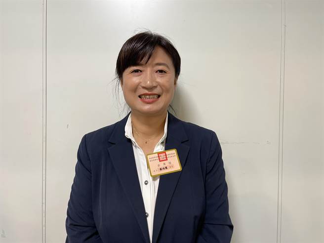 南投县长公办电视政见发表会，民进党籍南投县长候选人蔡培慧对自己的表现很满意。（杨静茹摄）