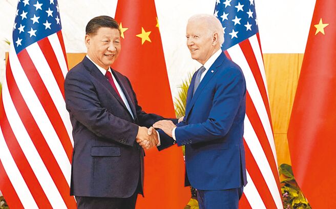 拜登在峰会后马上告诉大家，他不认为习近平在台海会立即动手，说明他是真不希望在剩2年的任期中会碰到台湾海峡危机的。令人好奇的是，拜登是如何从会谈中得到这种感觉的。（图／路透）