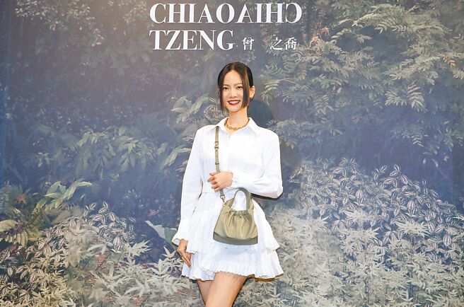 曾之乔坦承刚出道时曾是「时尚绝缘体」，如今成为CHARLES & KEITH品牌大使，过程超励志。（陈俊吉摄）