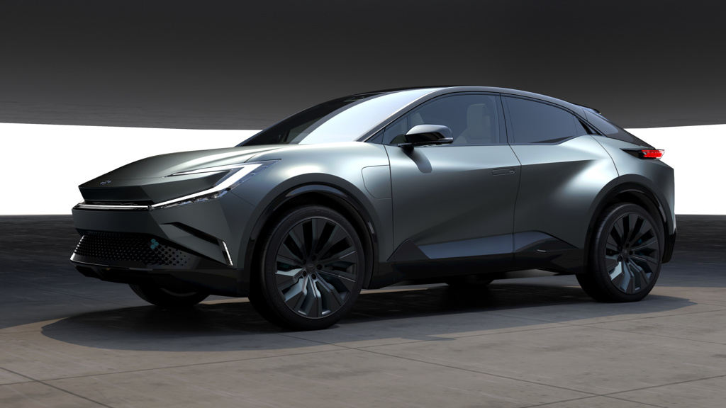2022 洛杉磯車展前瞻：bZ 第三號成員 Toyota bZ Compact SUV Concept 突擊首發(圖/CARSTUFF)