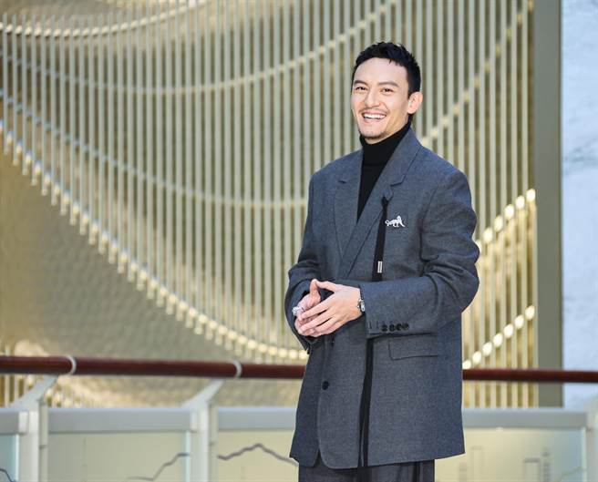 张震为精品品牌台北101旗舰店开幕剪彩。（罗永铭摄）