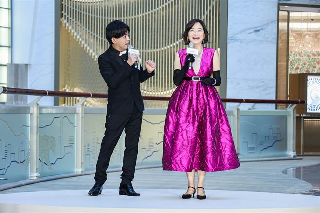 黄子佼妙语如珠逗得林青霞不断灿笑。（罗永铭摄）