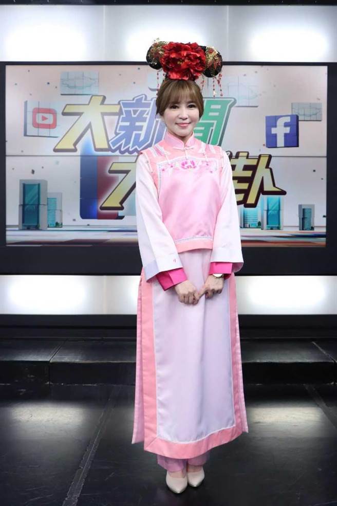 马千惠变装成格格。（中天新闻提供）