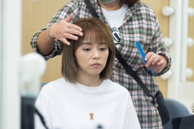 王瞳面容憔悴，令人心疼。（图／FB@王瞳）