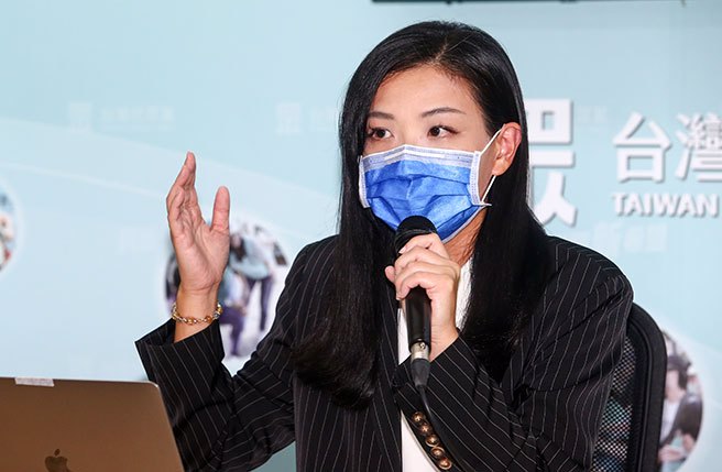 沈富雄认为，侯友宜支持度七个月爬回去比较不容易，「这非小心不可，高虹安现象是有可能的」。图为新竹市长高虹安。（资料照片／邓博仁摄）