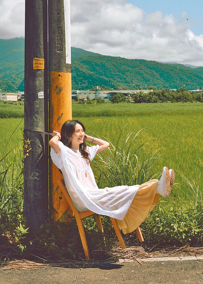 芳怡曾经担任过许多天王天后的演唱会合声。（WINDIE Music提供）