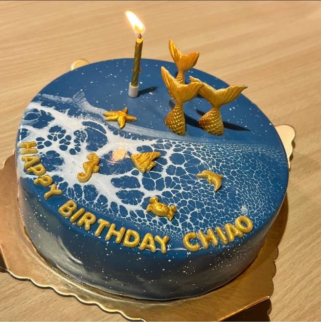 台中市市长卢秀燕送国民党台北市议员徐巧芯的生日蛋糕。（图／取自徐巧芯脸书）