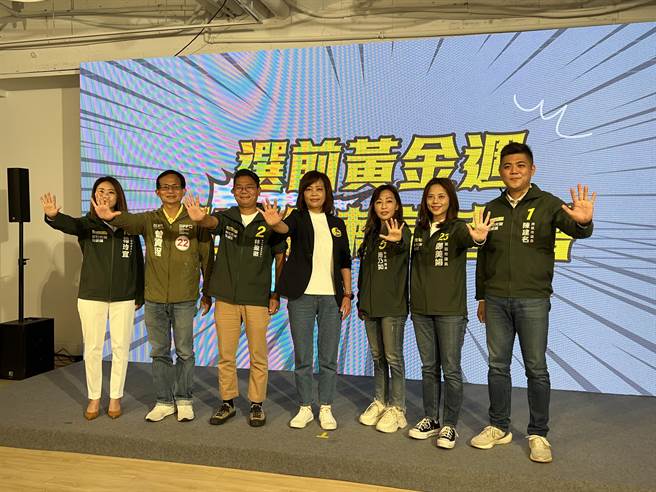 民进党新竹市长候选人沈慧虹18日举办「选前黄金周」记者会，公开倒数8天每日行程，并以打电话拉票、光荣车队扫街5号相挺手势、青年返乡投票，3大招邀请「光荣部队」站出来。（王惠慧摄）