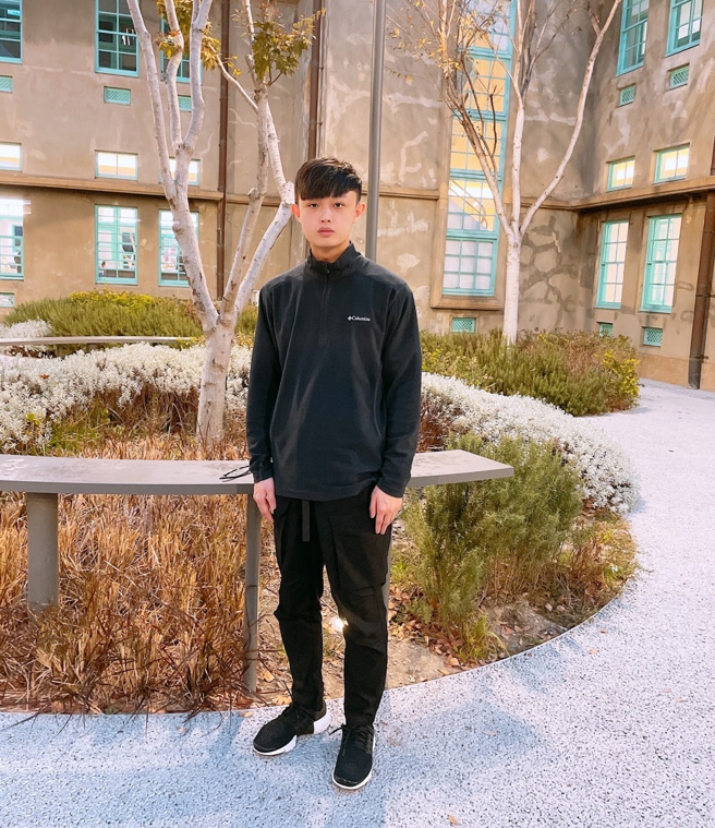 永庆房屋经纪人苏竑浩今年拿下海外旅游奖励，获得最大奖14万的奖励。(图/永庆房屋提供)