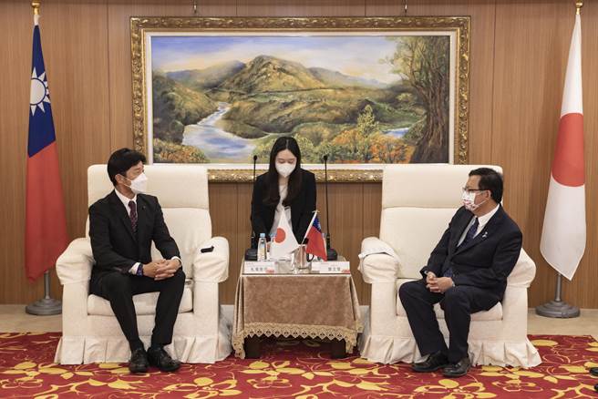 日本大阪府堺市议会日本台湾友好交流议员联盟拜会桃园市长郑文灿。（桃园市秘书室提供／陈梦茹桃园传真）