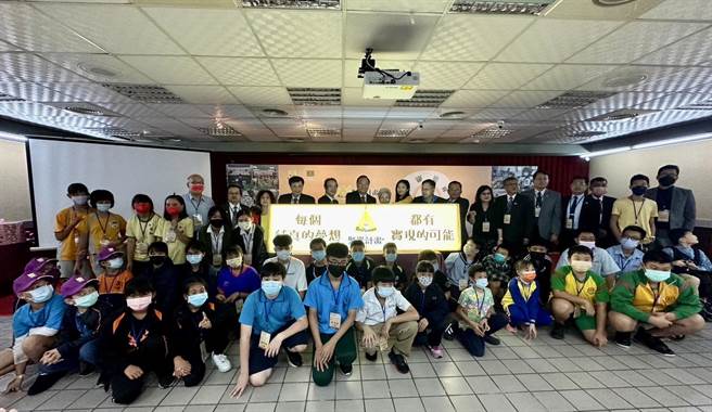 救国团聚光计画今年迈入第5年，呼吁社会各界共同关心偏远孩童。（救国团提供／张立勋台北传真）