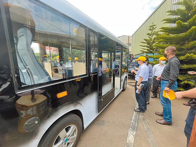 淡海智驾电动巴士第2期测试计画，预计明年首季上路。（新北市交通局提供／叶德正新北传真）