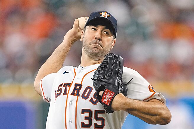 现年39岁、太空人王牌投手韦蓝德，昨日全票获选美联赛扬奖，生涯第三次获此殊荣。（美联社）