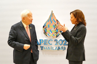 APEC經濟領袖會議落幕 張忠謀會晤賀錦麗