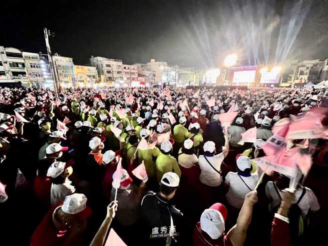 台中市市長盧秀燕刊出造勢現場空拍照，引發熱議。（圖／取自盧秀燕臉書）