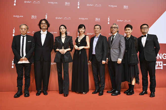 图为电影《智齿》的团队。（图／中新社）