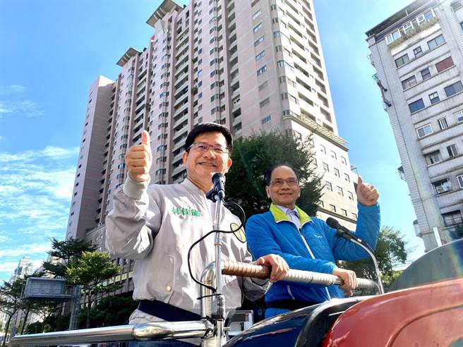 九合一大选来到选前黄金周，立法院长游锡堃展开连3日辅选民进党新北市长候选人林佳龙的行程。（李奇叡摄）