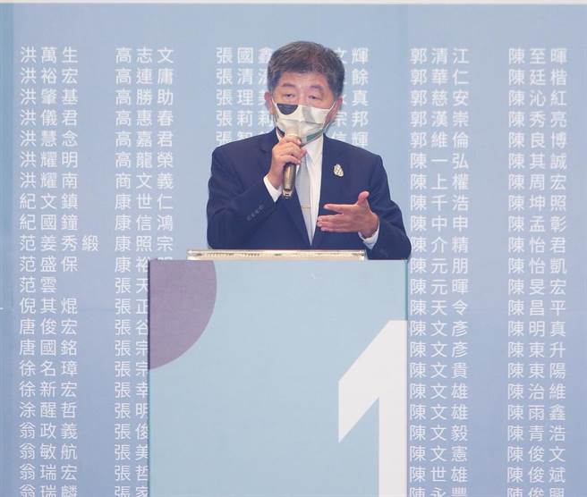 民进党台北市长候选人陈时中努力想找回「指挥官人设」，日前的广告也不断强打该印记，只是虽对陈时中有利，但要为选情助威还得符合一些前提。（陈怡诚摄）