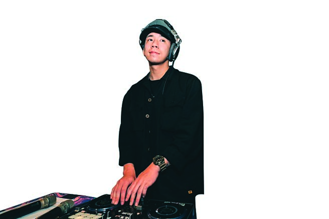 黄庭楷舞龄9年，在团长的鼓励下，选择音乐剪接发展第二项专长。图／黄庭楷提供