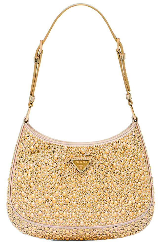 Prada Cleo肩背包饰以水晶宝石，11万5000元。（Prada提供）