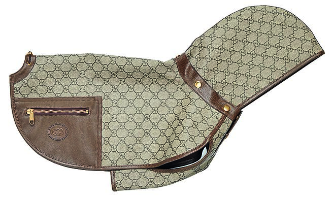 Gucci老花寵物連帽衣，3萬2600元。（Gucci提供）