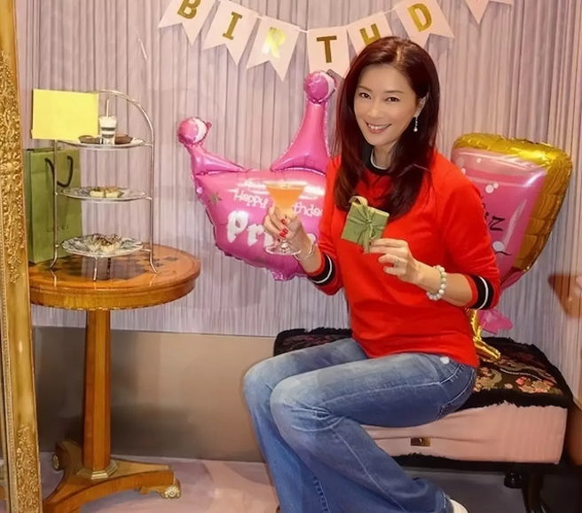 陳祉妤不常與丈夫同框，平常分享照片都是日常生活。(圖/微博)