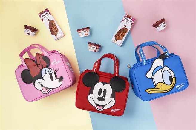 「迪士尼礼袋组」有3款造型，功能与外型兼具。(哈根达斯提供)