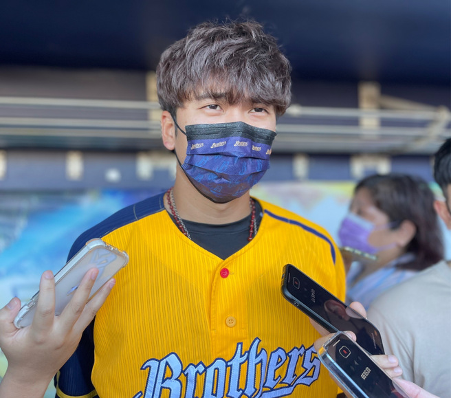 中信兄弟隊長王威晨。（毛琬婷攝）