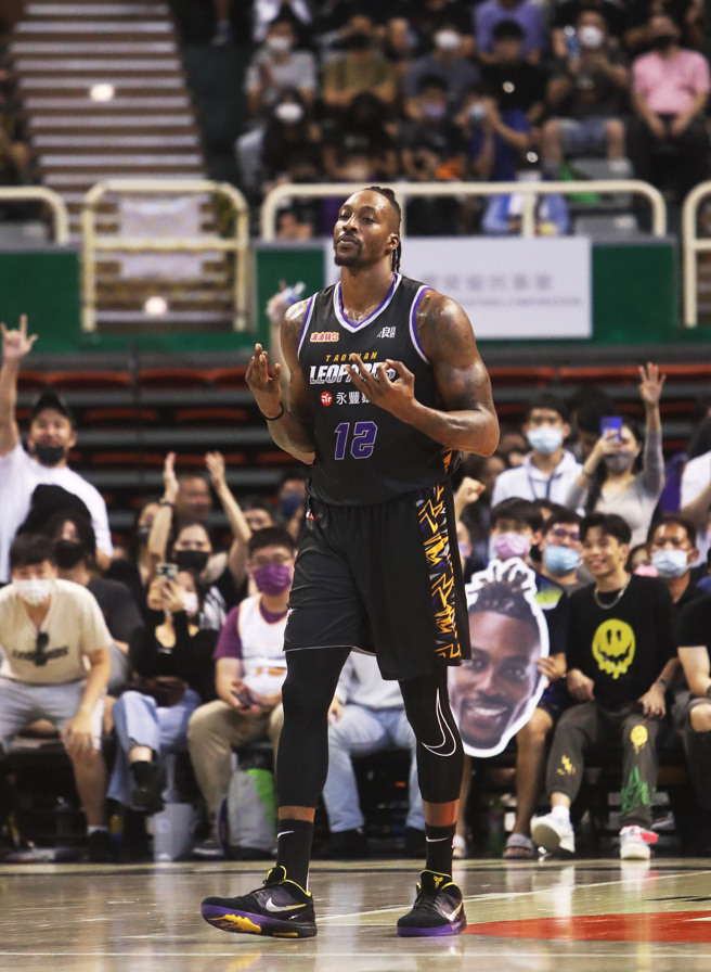 身经百战的霍华德，来台展现NBA等级宰制力。（陈怡诚摄）