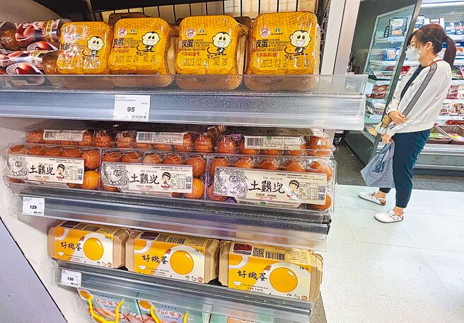 今年俄乌战争、粮食价格高涨后，蛋价持续走高，今年7月以42.5元创下歷史新高。（本报资料照片）