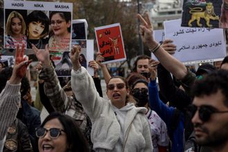 伊朗強力鎮壓庫德族城鎮 人權團體：震驚且不安
