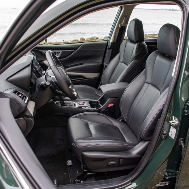 前座为电动调整座椅。（陈大任摄）
