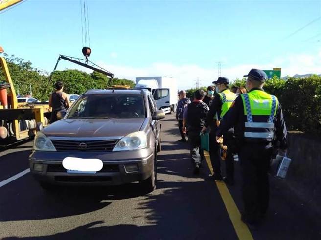 国3大溪南下9车连环撞塞车绵延10公里。(国道警方提供／吕筱蝉桃园传真)
