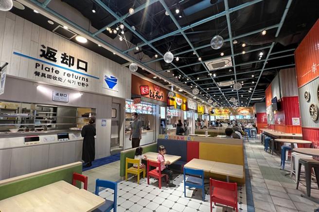 ▲海萤火虫休息站匯聚近20间美食店家与伴手礼商店。　图：向日游顾问有限公司／来源