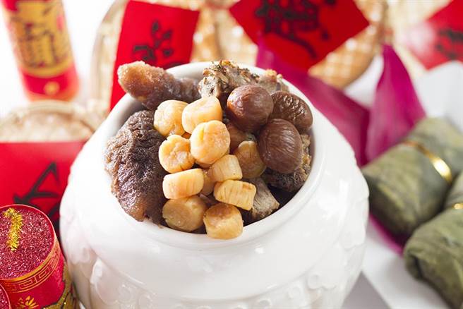 美麗信2023福兔迎祥佛跳牆。（美麗信花園酒店提供）