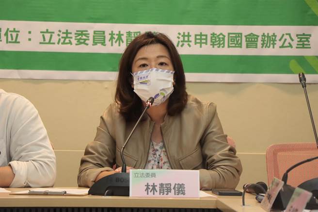 林静仪说，离岛长期的医疗资源不足，光是既有的制度和资源就没有给足，仅不断以外来支援不是办法。（林静仪办公室提供）